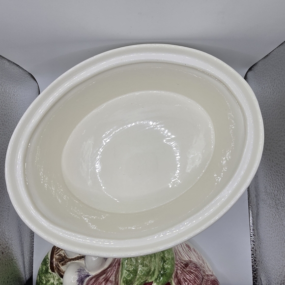 Vintage Hand Painted Vegetable Pot Ceramic Cookie Jar Serving Dish Marked As Is - Picture 9 of 16